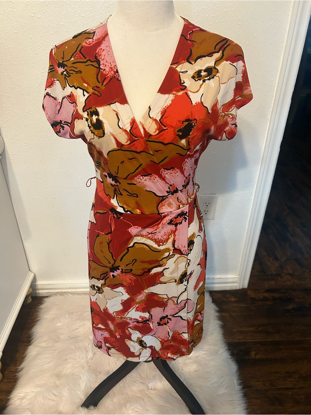 Floral Wrap-Style Short Sleeve Dress in Red Multi